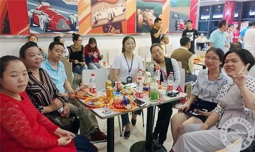 就爱看热闹的吃瓜群众,就爱看热闹的吃瓜群众众生相